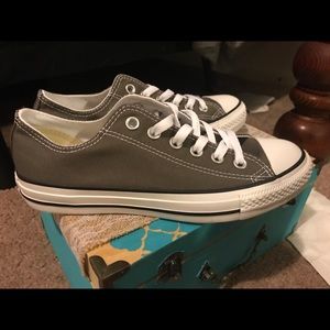 UNISEX CONVERSE, size 7.5 women’s & 5.5 men’s.